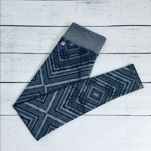 Fabletics Pants - Fabletics gray boho pattern full leggings xs